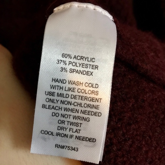 Burgundy Classy Cardigan - Picture 6 of 7